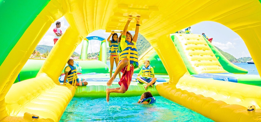 Aquagames parque acuático hinchable en el mar ¡hasta un 27% menos! 🛝🌊